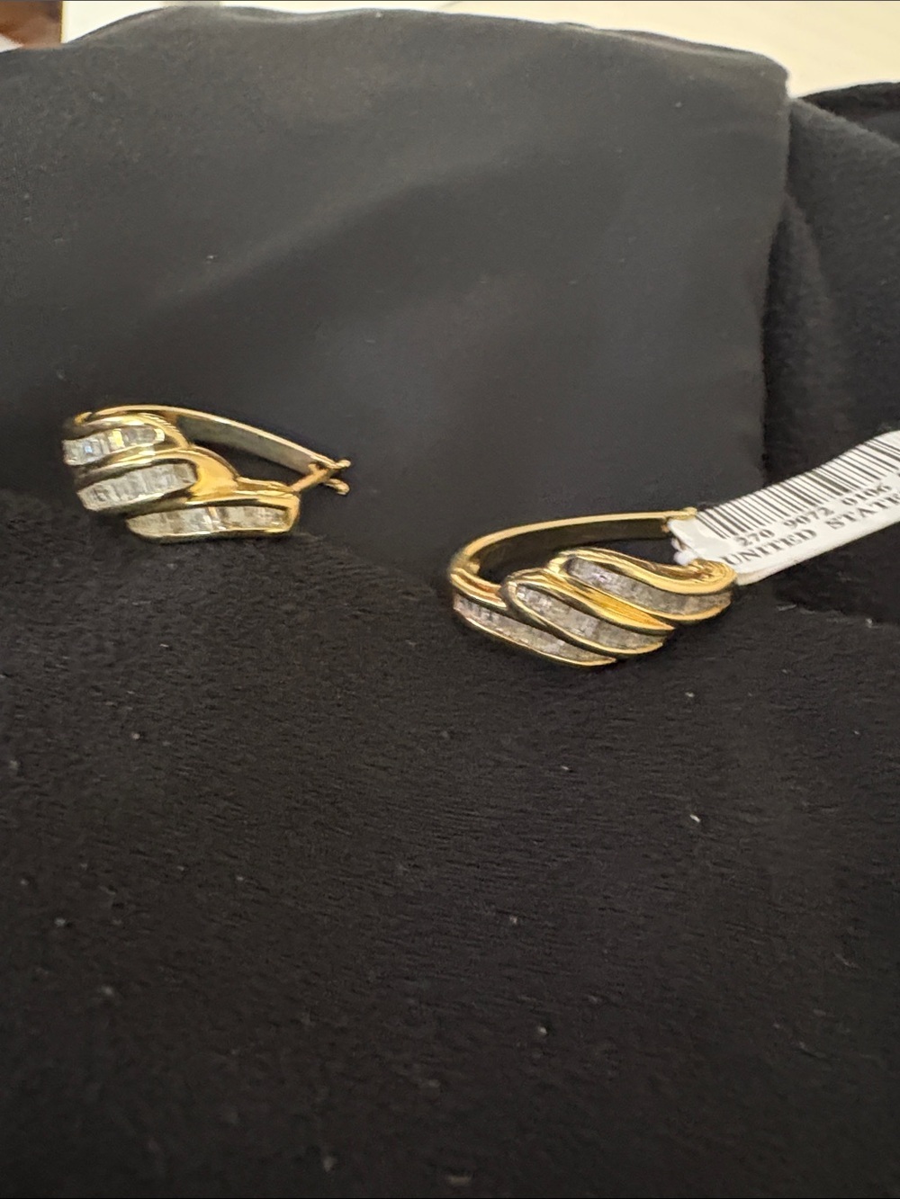 10kt Yellow Gold Wave Earrings with Natural Diamonds